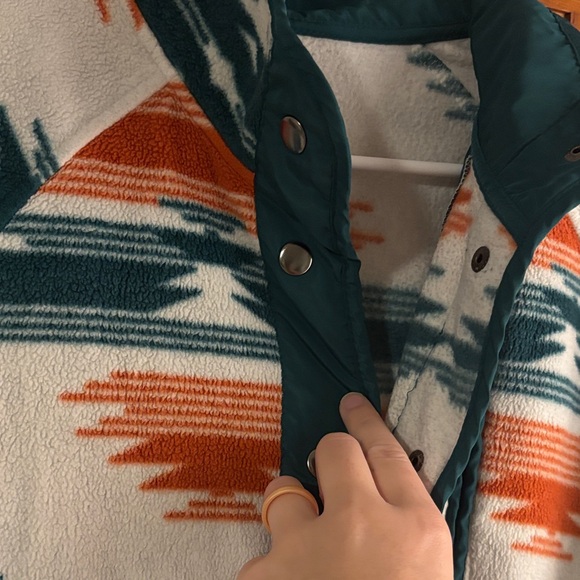 Geometric Patterned Jacket - Picture 2 of 3